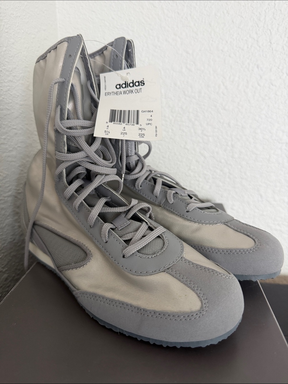 adidas Stella McCartney Women's Light Gray Lace-Up Boxing Boots 5.5 missing band